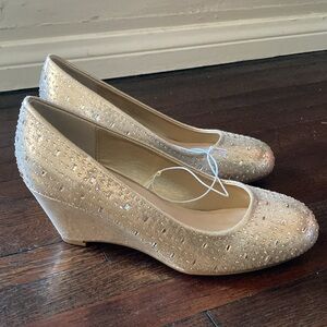 ANDIAMO woman’s shoes | Gold | size 5.5